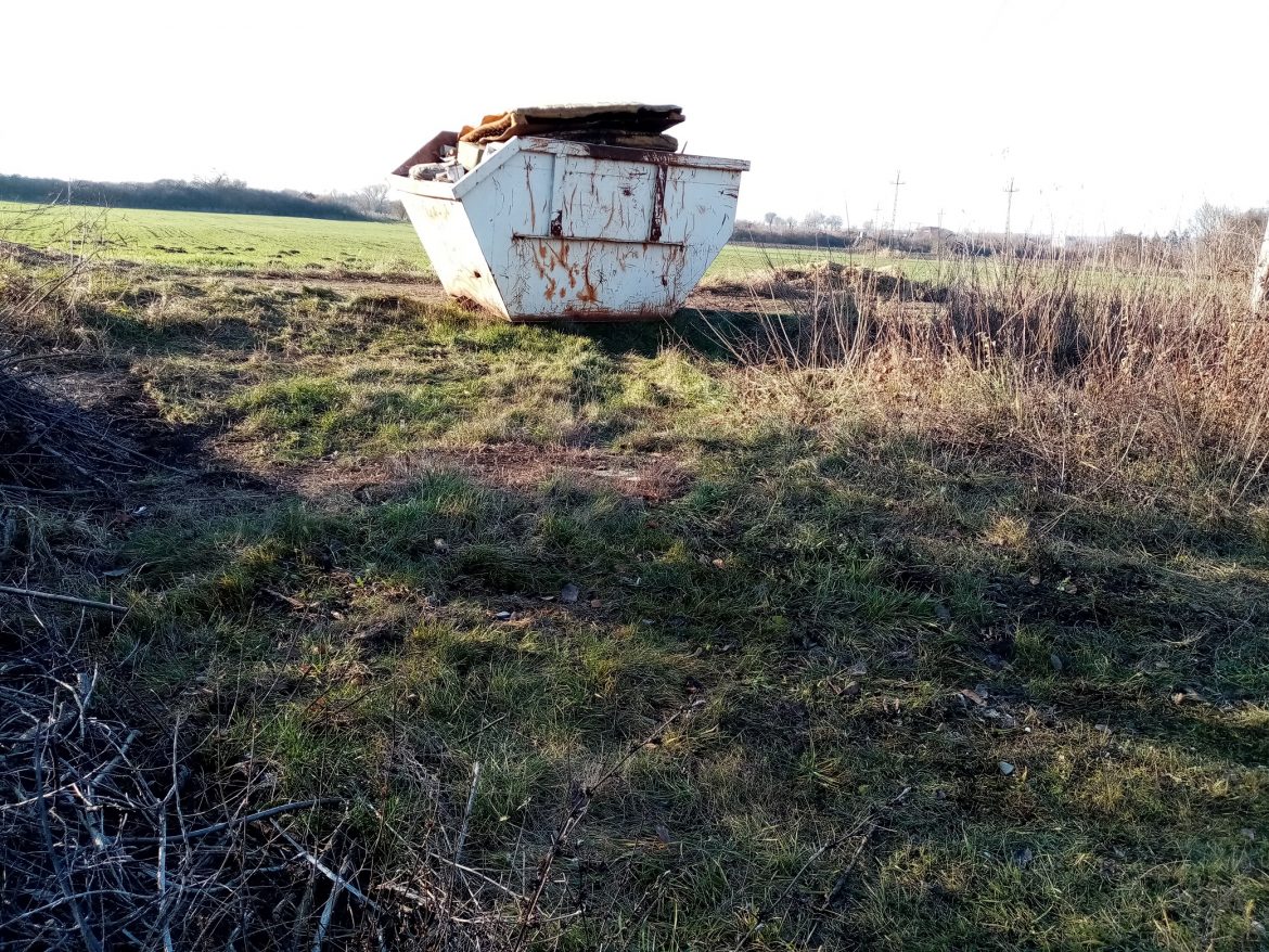 Illegális erdei szemétlerakókat számolt fel a Mecsekerdő
