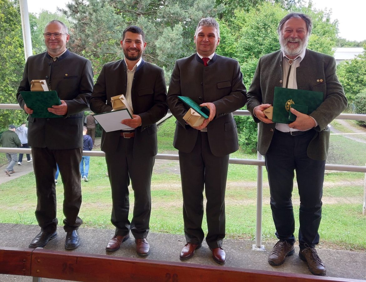 Mecsekerdős díjazottak a Vármegyei Vadásznapon